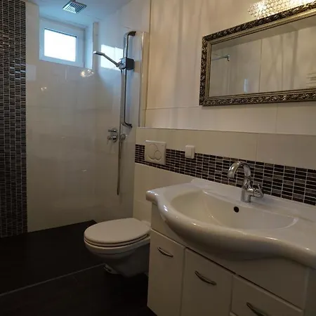 Appartement Gemuetliche Fuer Bis Zu 11 Personen.