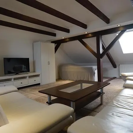 Gemuetliche Fuer Bis Zu 11 Personen.